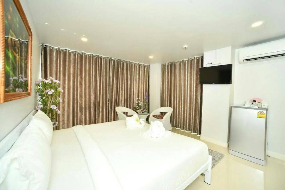 Parvena Hotel Bangkok Exterior foto
